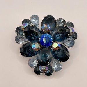 VINTAGE Blue Crystal Brooch